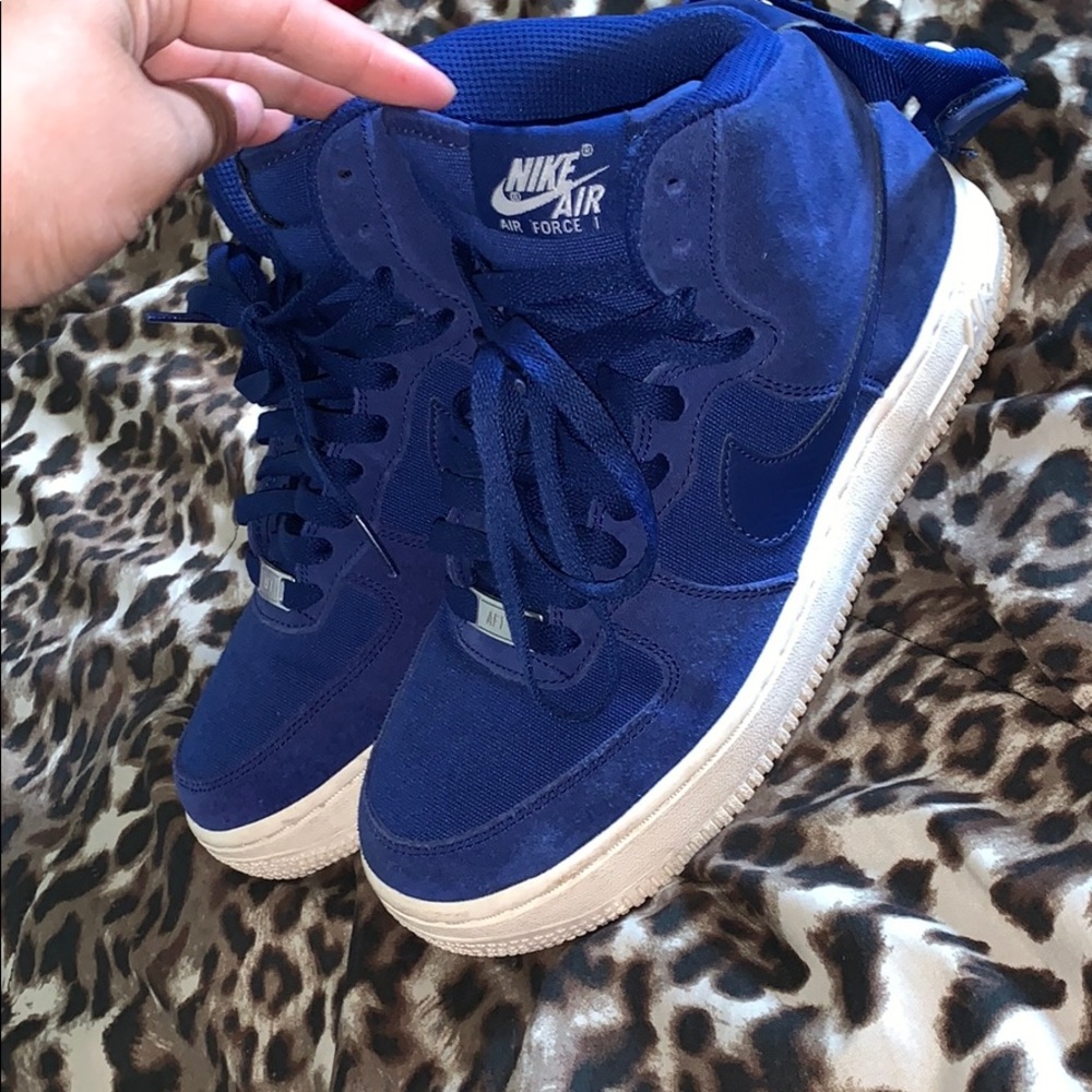 NIKE AIR FORCE 1